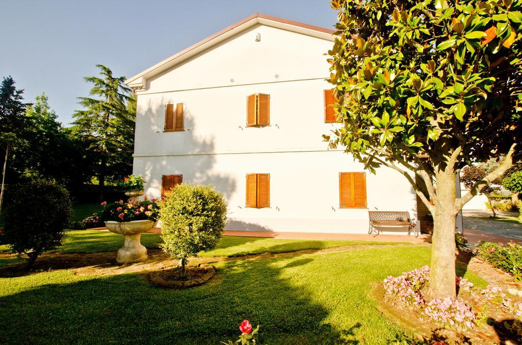 Bed and Breakfast La Coccinella Ези Экстерьер фото