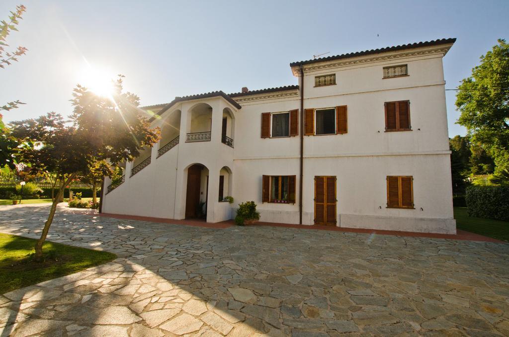 Bed and Breakfast La Coccinella Ези Экстерьер фото