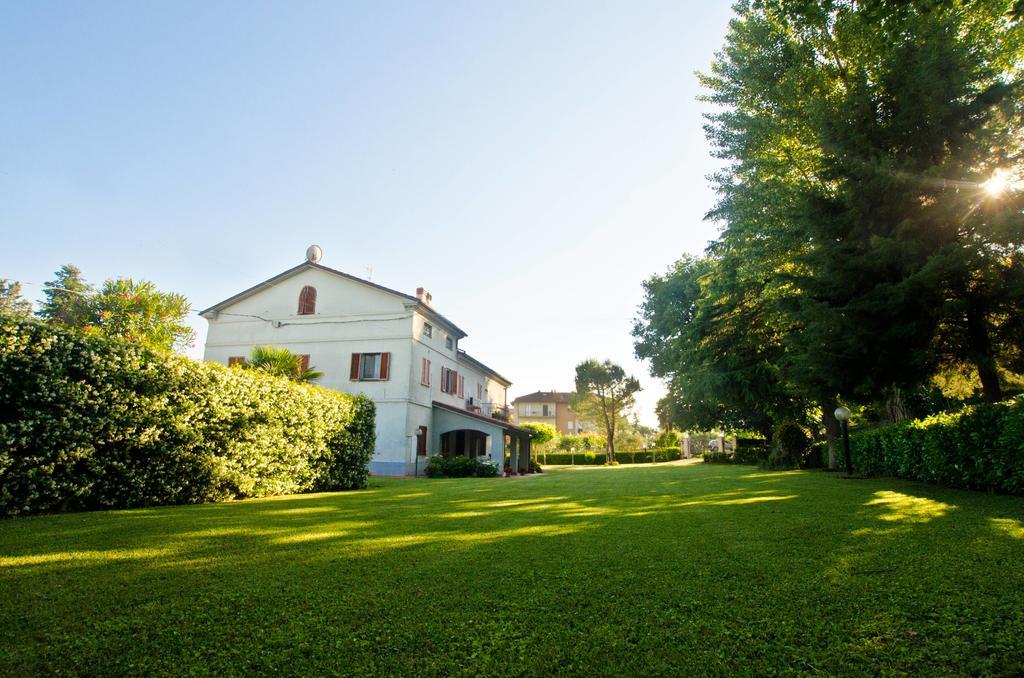 Bed and Breakfast La Coccinella Ези Экстерьер фото